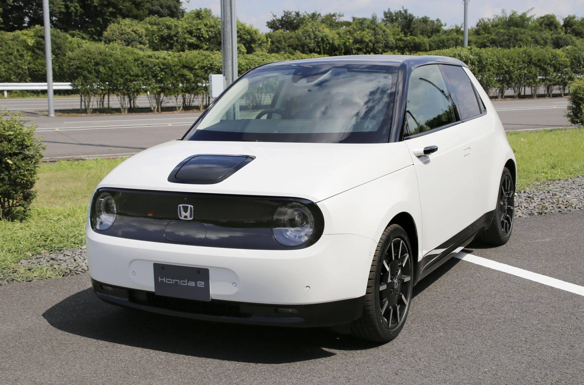 Honda's electric car in Japan's Automotive Industry