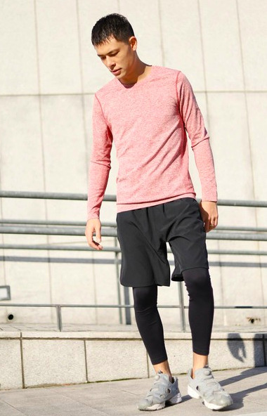Men's running clothes Japan from Zozotown.