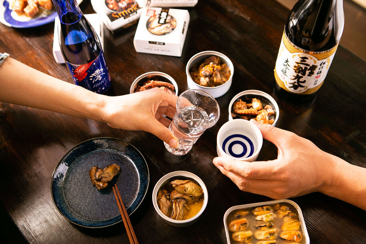 Japanese drinking scenes 